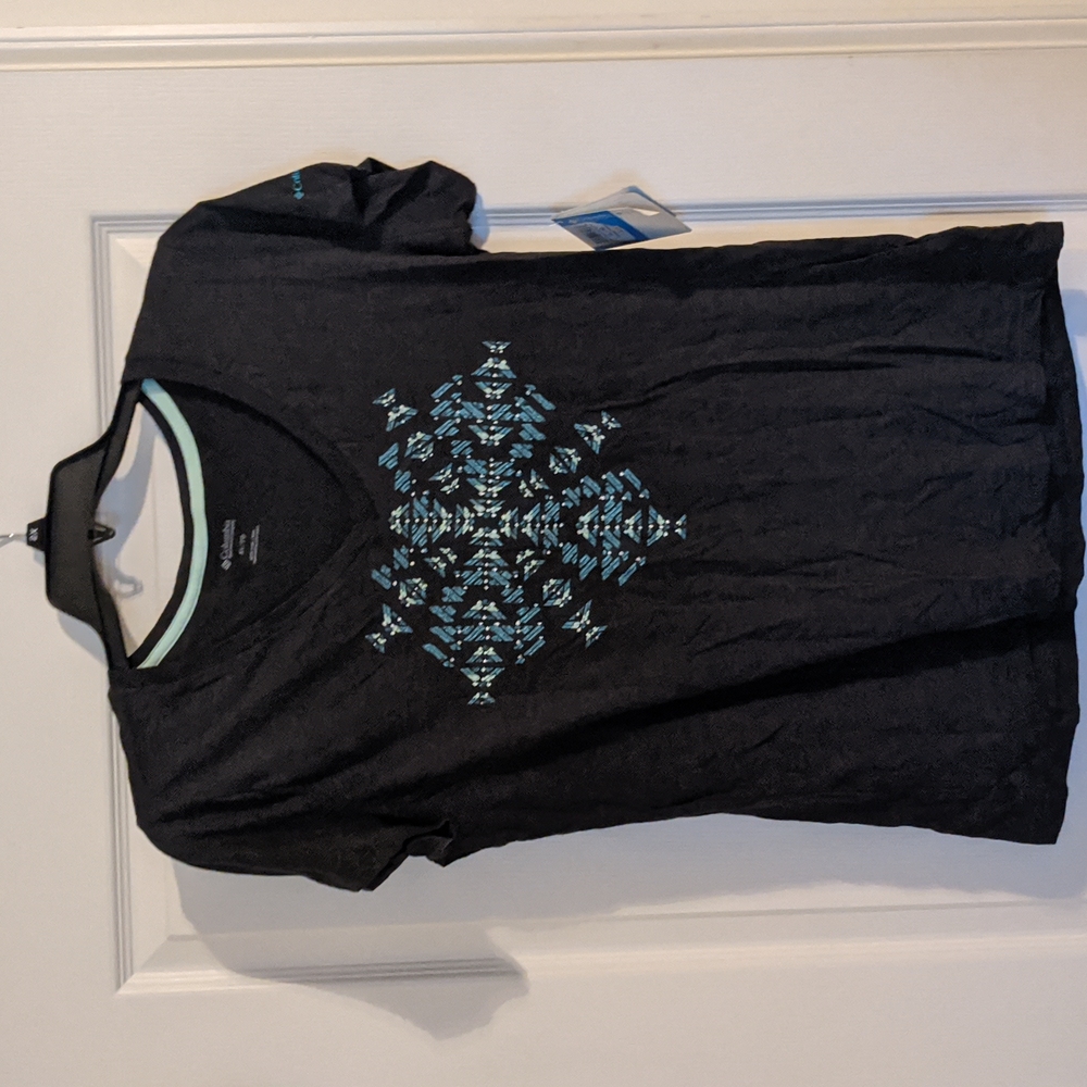 Columbia Aztec Medallion Short Sleeve Tee NWT